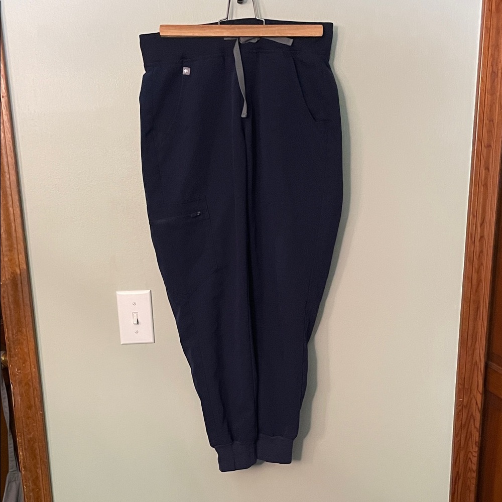Figs navy Zamora Jogger scrubs